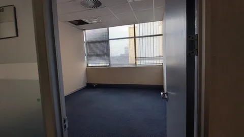 3rd Floor- 564m² Office Space To Let -The Zone - Cradock Square (82)